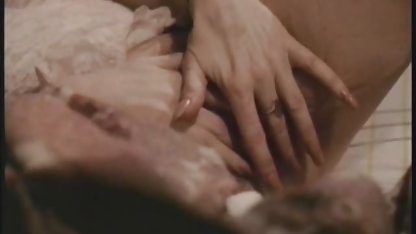 حفره فیلم سکسی الکسیس مرطوب و به طور کامل پر کنید با اسپرم