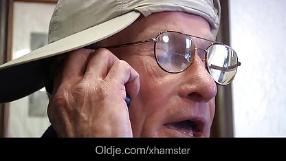 تقدیر بر روی صورت است, , کار خوب در گارد امنیتی فیلم سکسی لز الکسیس